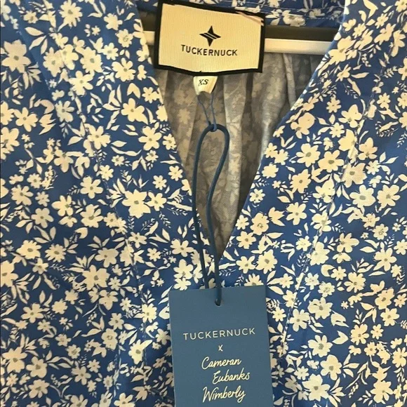 Tuckernuck Blue & White Floral Ruffle-Sleeve Split-Neck Top - Picture 2 of 2